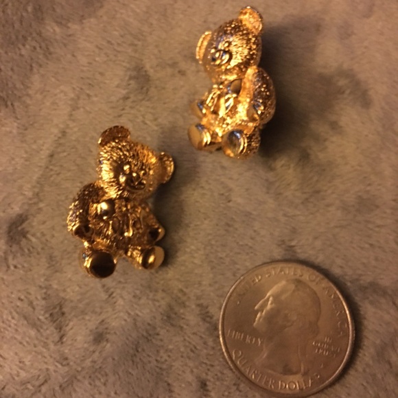 Vintage Jewelry - Teddy bear clip on earrings vintage